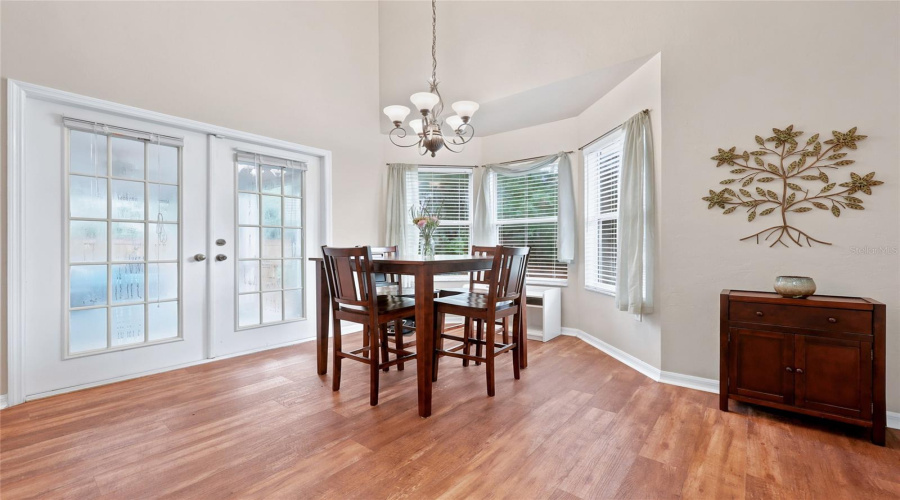 Gainesville, Florida 32608, 5 Bedroom Bedrooms, ,2 Bathroombathrooms,Residential,For Sale,94Th,0,Mfrgc541798
