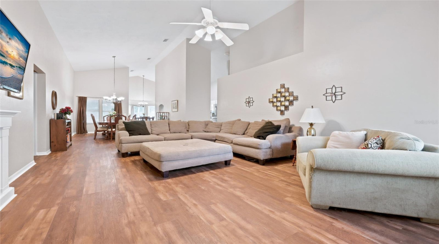 Gainesville, Florida 32608, 5 Bedroom Bedrooms, ,2 Bathroombathrooms,Residential,For Sale,94Th,0,Mfrgc541798