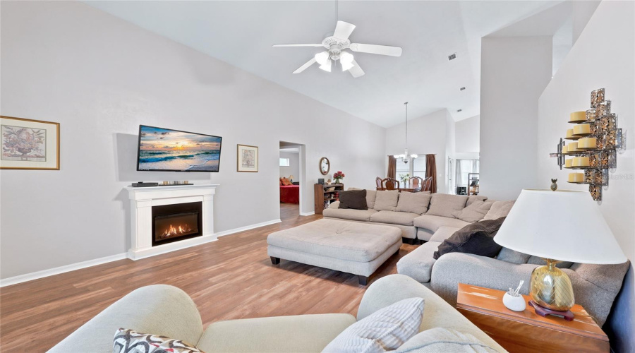 Gainesville, Florida 32608, 5 Bedroom Bedrooms, ,2 Bathroombathrooms,Residential,For Sale,94Th,0,Mfrgc541798