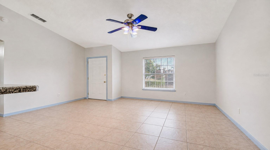 Deltona, Florida 32725, 3 Bedroom Bedrooms, ,2 Bathroombathrooms,Residential,For Sale,Trumbull,0,Mfro6434391