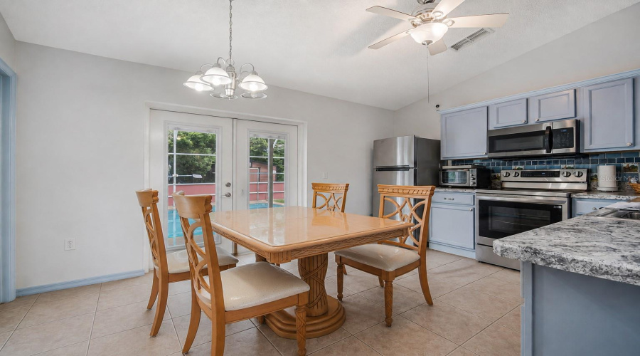 Deltona, Florida 32725, 3 Bedroom Bedrooms, ,2 Bathroombathrooms,Residential,For Sale,Trumbull,0,Mfro6434391