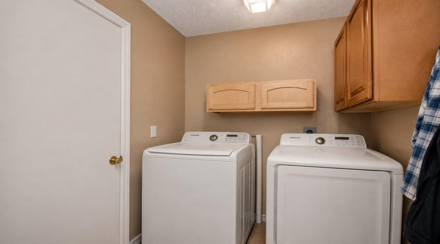 Deltona, Florida 32725, 3 Bedroom Bedrooms, ,2 Bathroombathrooms,Residential,For Sale,Trumbull,0,Mfro6434391