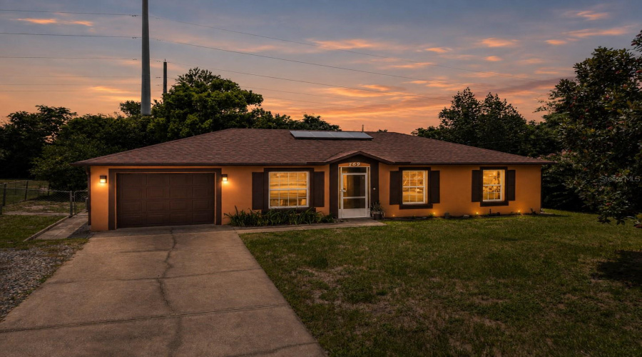 Deltona, Florida 32725, 3 Bedroom Bedrooms, ,2 Bathroombathrooms,Residential,For Sale,Trumbull,0,Mfro6434391