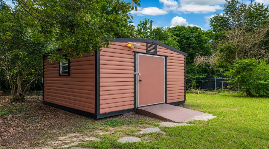 Deltona, Florida 32725, 3 Bedroom Bedrooms, ,2 Bathroombathrooms,Residential,For Sale,Trumbull,0,Mfro6434391