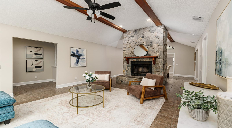 Lakeland, Florida 33811, 3 Bedroom Bedrooms, ,2 Bathroombathrooms,Residential,For Sale,Forestbrook,0,Mfrl4964429