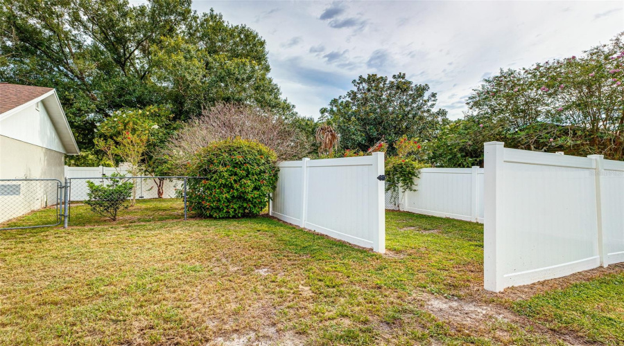 Lakeland, Florida 33811, 3 Bedroom Bedrooms, ,2 Bathroombathrooms,Residential,For Sale,Forestbrook,0,Mfrl4964429