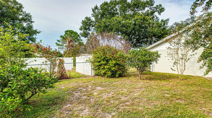 Lakeland, Florida 33811, 3 Bedroom Bedrooms, ,2 Bathroombathrooms,Residential,For Sale,Forestbrook,0,Mfrl4964429