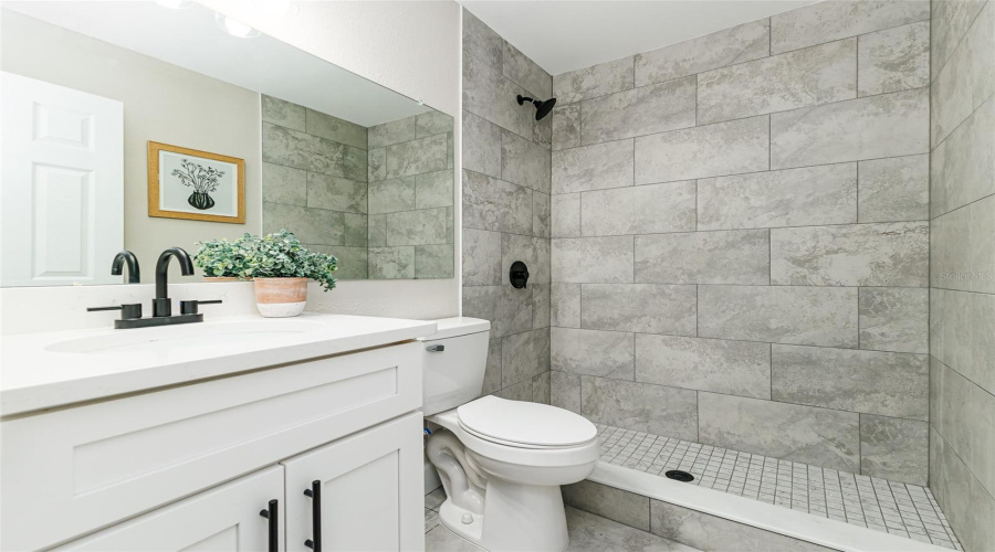 Lakeland, Florida 33811, 3 Bedroom Bedrooms, ,2 Bathroombathrooms,Residential,For Sale,Forestbrook,0,Mfrl4964429