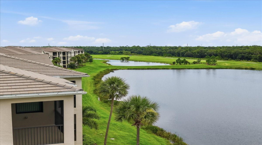 Lakewood Ranch, Florida 34211, 2 Bedroom Bedrooms, ,2 Bathroombathrooms,Residential,For Sale,Gawthrop,0,Mfra4702314