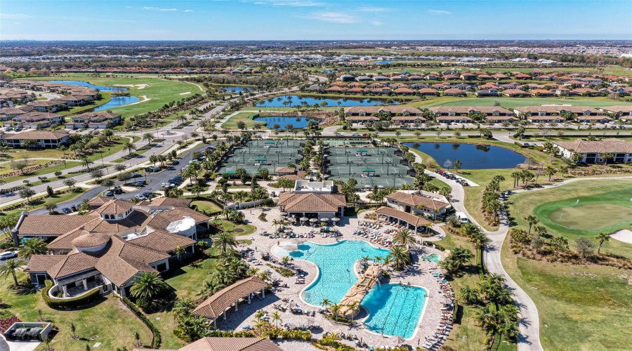 Lakewood Ranch, Florida 34211, 2 Bedroom Bedrooms, ,2 Bathroombathrooms,Residential,For Sale,Gawthrop,0,Mfra4702314