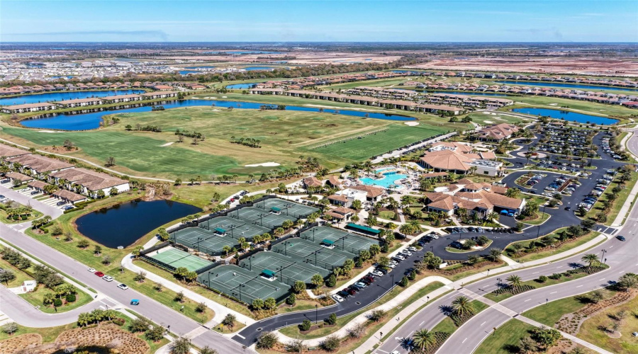 Lakewood Ranch, Florida 34211, 2 Bedroom Bedrooms, ,2 Bathroombathrooms,Residential,For Sale,Gawthrop,0,Mfra4702314