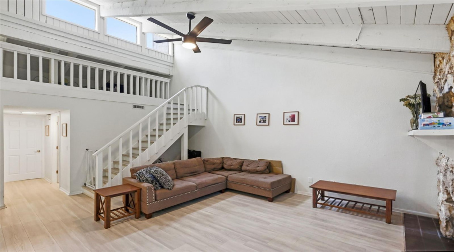 Longwood, Florida 32779, 2 Bedroom Bedrooms, ,1 Bathroombathrooms,Residential,For Sale,Fairway,0,Mfro6417559