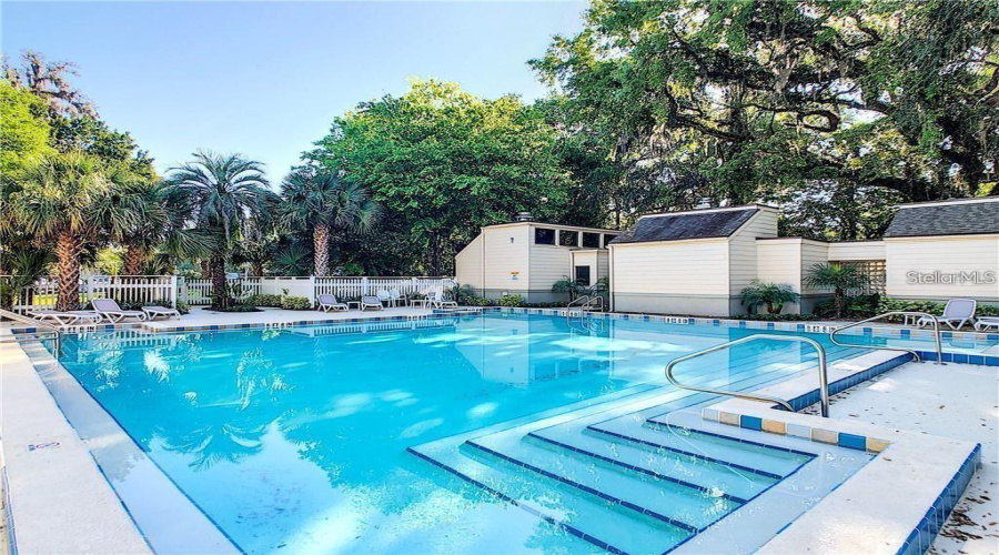Longwood, Florida 32779, 2 Bedroom Bedrooms, ,1 Bathroombathrooms,Residential,For Sale,Fairway,0,Mfro6417559