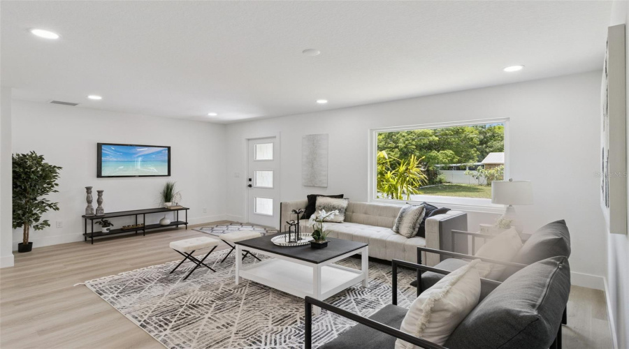 St Petersburg, Florida 33702, 3 Bedroom Bedrooms, ,2 Bathroombathrooms,Residential,For Sale,Orpine,0,Mfrtb8529569