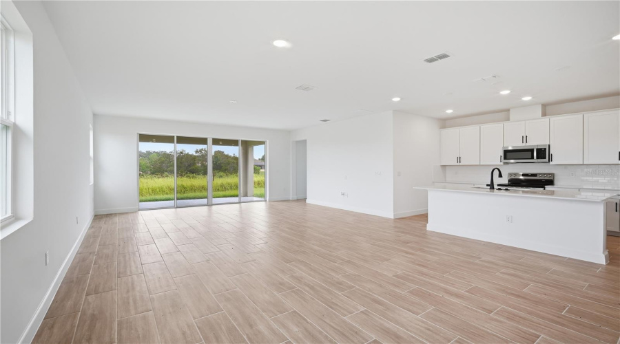 Weeki Wachee, Florida 34613, 3 Bedroom Bedrooms, ,2 Bathroombathrooms,Residential,For Sale,Players,0,Mfrs5127466