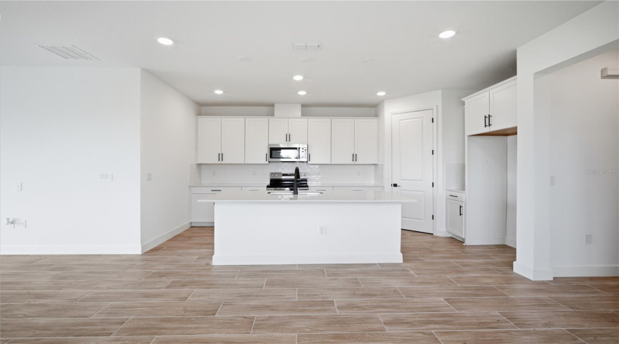 Weeki Wachee, Florida 34613, 3 Bedroom Bedrooms, ,2 Bathroombathrooms,Residential,For Sale,Players,0,Mfrs5127466