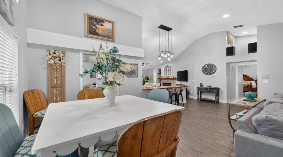 Tampa, Florida 33635, 3 Bedroom Bedrooms, ,2 Bathroombathrooms,Residential,For Sale,Steppingstone,0,Mfrtb8534804