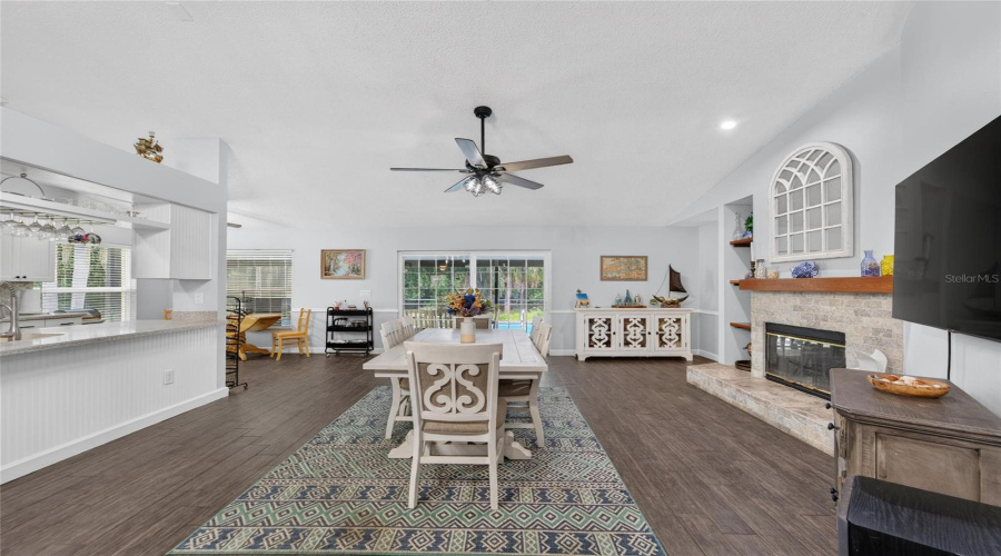 Tampa, Florida 33635, 3 Bedroom Bedrooms, ,2 Bathroombathrooms,Residential,For Sale,Steppingstone,0,Mfrtb8534804