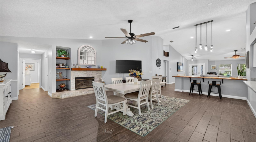 Tampa, Florida 33635, 3 Bedroom Bedrooms, ,2 Bathroombathrooms,Residential,For Sale,Steppingstone,0,Mfrtb8534804