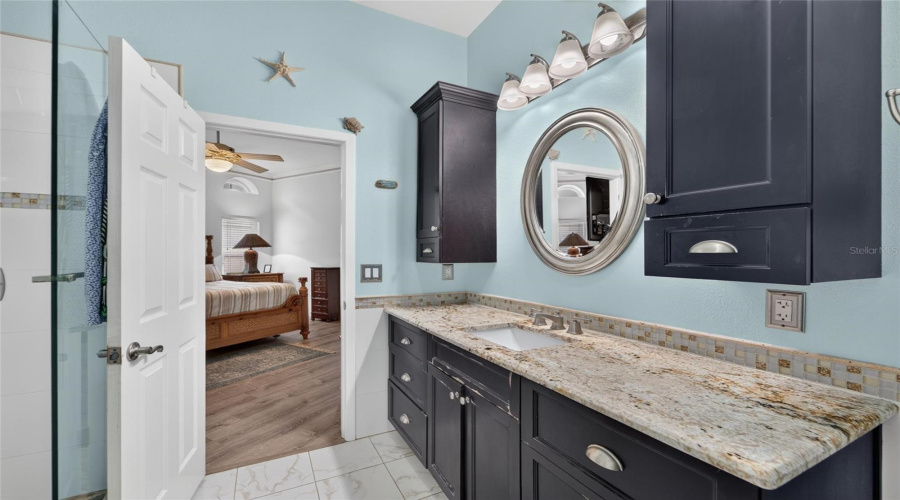 Tampa, Florida 33635, 3 Bedroom Bedrooms, ,2 Bathroombathrooms,Residential,For Sale,Steppingstone,0,Mfrtb8534804