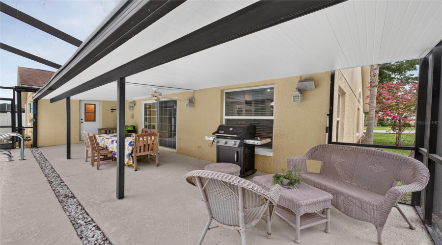 Tampa, Florida 33635, 3 Bedroom Bedrooms, ,2 Bathroombathrooms,Residential,For Sale,Steppingstone,0,Mfrtb8534804