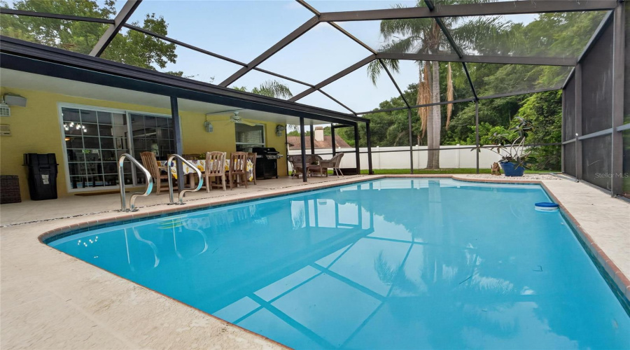 Tampa, Florida 33635, 3 Bedroom Bedrooms, ,2 Bathroombathrooms,Residential,For Sale,Steppingstone,0,Mfrtb8534804