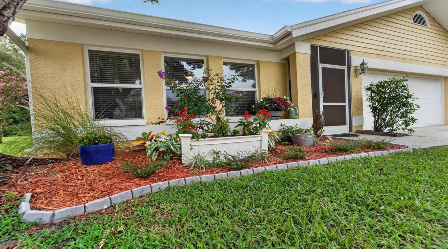 Tampa, Florida 33635, 3 Bedroom Bedrooms, ,2 Bathroombathrooms,Residential,For Sale,Steppingstone,0,Mfrtb8534804
