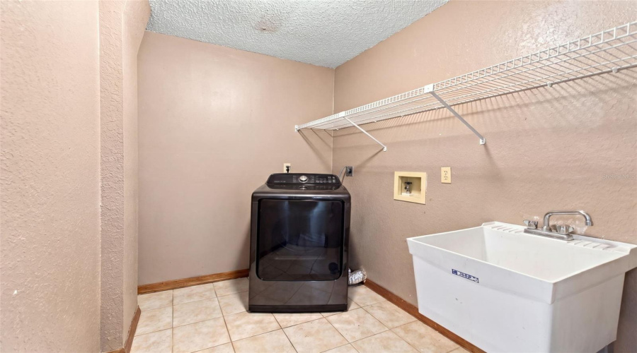 Spring Hill, Florida 34608, 2 Bedroom Bedrooms, ,2 Bathroombathrooms,Residential,For Sale,Horizon,0,Mfrtb8542269