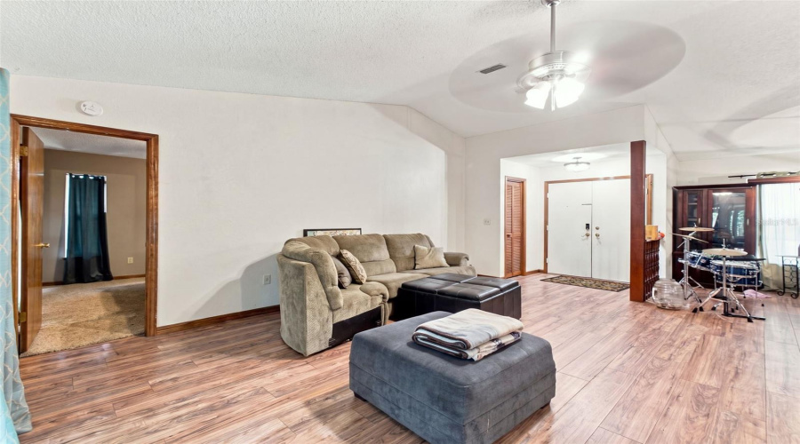 Spring Hill, Florida 34608, 2 Bedroom Bedrooms, ,2 Bathroombathrooms,Residential,For Sale,Horizon,0,Mfrtb8542269