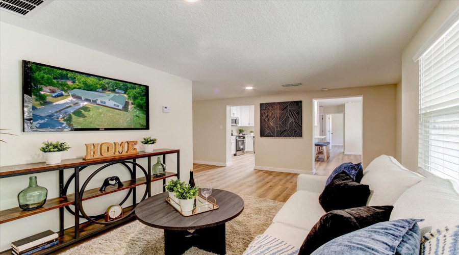 Debary, Florida 32713, 3 Bedroom Bedrooms, ,2 Bathroombathrooms,Residential,For Sale,Dahlia,0,Mfrv4950818
