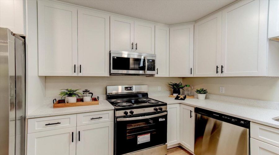 Debary, Florida 32713, 3 Bedroom Bedrooms, ,2 Bathroombathrooms,Residential,For Sale,Dahlia,0,Mfrv4950818