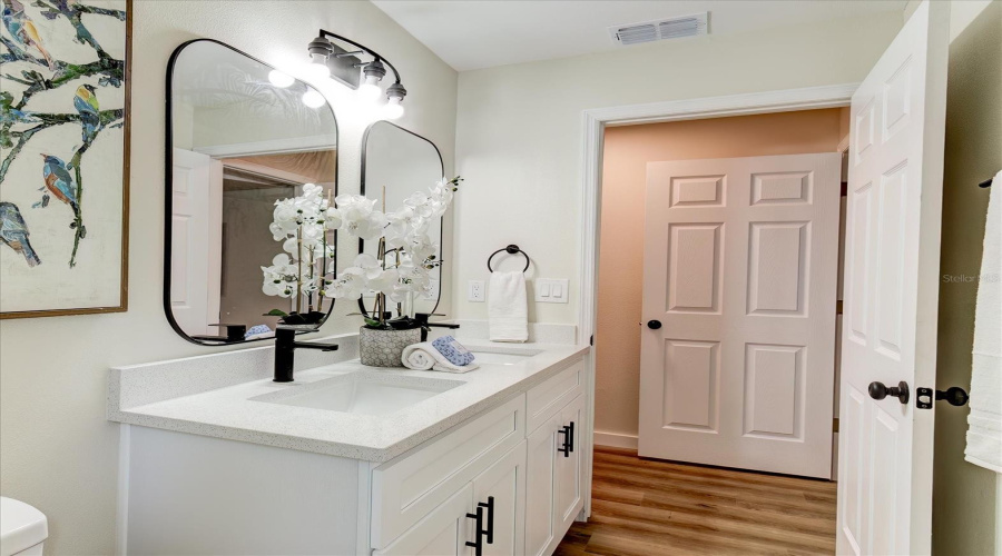 Debary, Florida 32713, 3 Bedroom Bedrooms, ,2 Bathroombathrooms,Residential,For Sale,Dahlia,0,Mfrv4950818