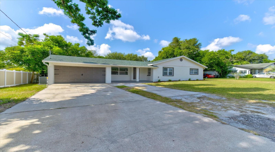 Debary, Florida 32713, 3 Bedroom Bedrooms, ,2 Bathroombathrooms,Residential,For Sale,Dahlia,0,Mfrv4950818