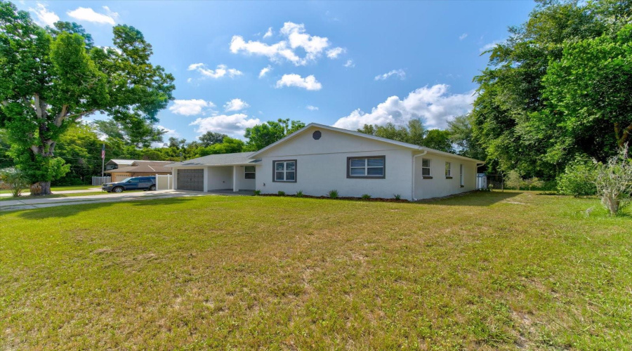 Debary, Florida 32713, 3 Bedroom Bedrooms, ,2 Bathroombathrooms,Residential,For Sale,Dahlia,0,Mfrv4950818