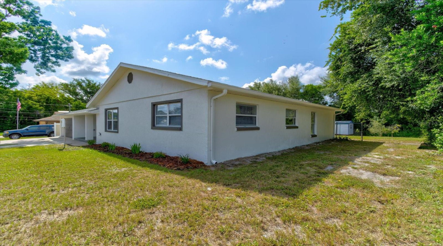 Debary, Florida 32713, 3 Bedroom Bedrooms, ,2 Bathroombathrooms,Residential,For Sale,Dahlia,0,Mfrv4950818
