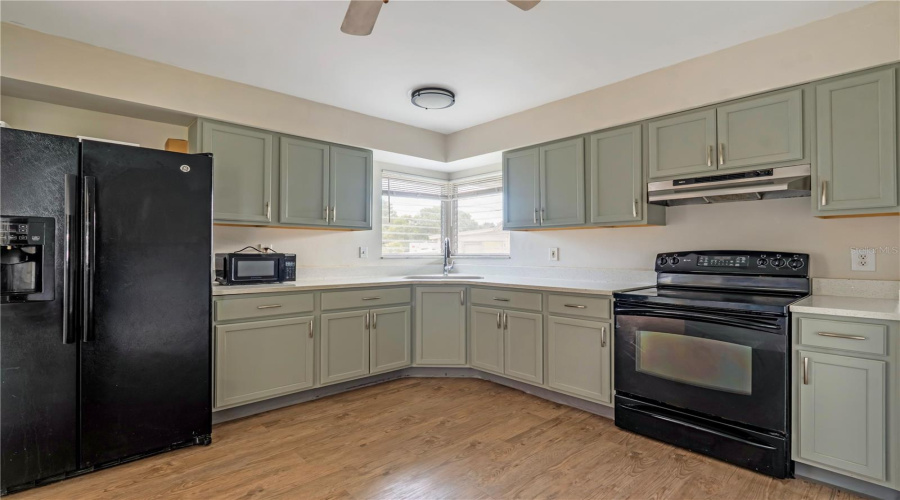 Deltona, Florida 32725, 3 Bedroom Bedrooms, ,2 Bathroombathrooms,Residential,For Sale,Rockhill,0,Mfro6434128