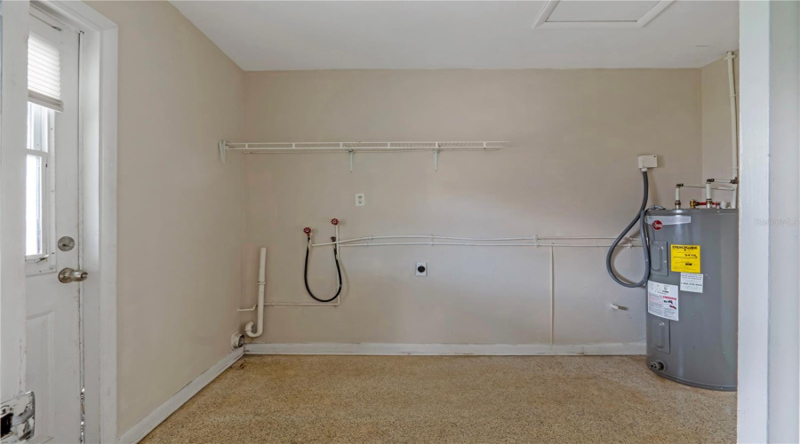 Deltona, Florida 32725, 3 Bedroom Bedrooms, ,2 Bathroombathrooms,Residential,For Sale,Rockhill,0,Mfro6434128