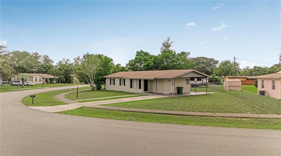 Deltona, Florida 32725, 3 Bedroom Bedrooms, ,2 Bathroombathrooms,Residential,For Sale,Rockhill,0,Mfro6434128