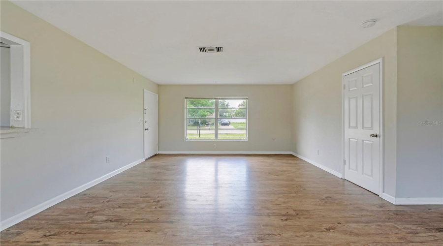 Deltona, Florida 32725, 3 Bedroom Bedrooms, ,2 Bathroombathrooms,Residential,For Sale,Rockhill,0,Mfro6434128