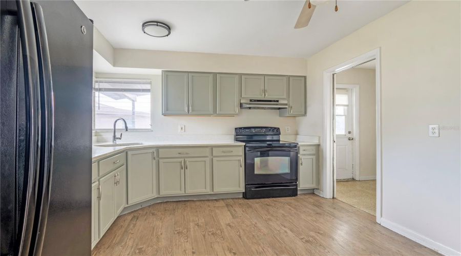 Deltona, Florida 32725, 3 Bedroom Bedrooms, ,2 Bathroombathrooms,Residential,For Sale,Rockhill,0,Mfro6434128