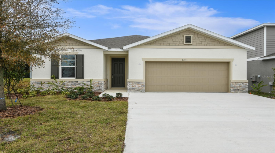 Deland, Florida 32720, 4 Bedroom Bedrooms, ,3 Bathroombathrooms,Residential,For Sale,Carnelian,0,Mfrs5153401