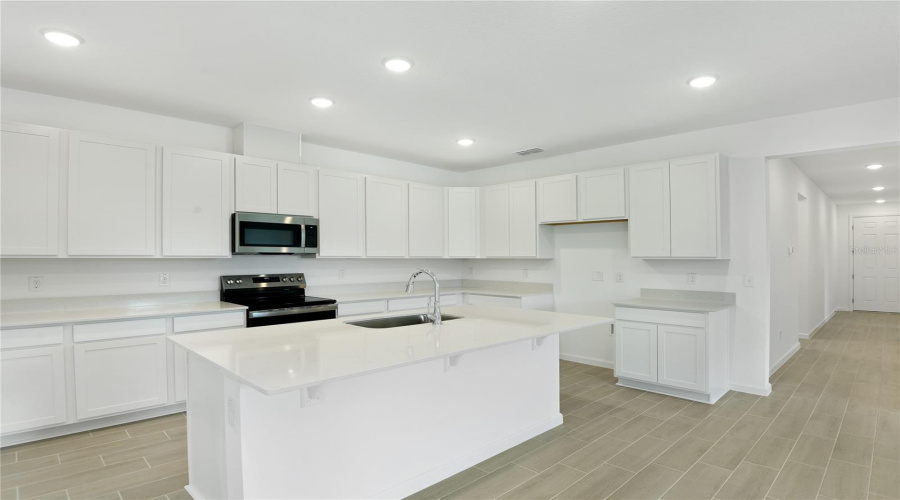 Deland, Florida 32720, 4 Bedroom Bedrooms, ,3 Bathroombathrooms,Residential,For Sale,Carnelian,0,Mfrs5153401
