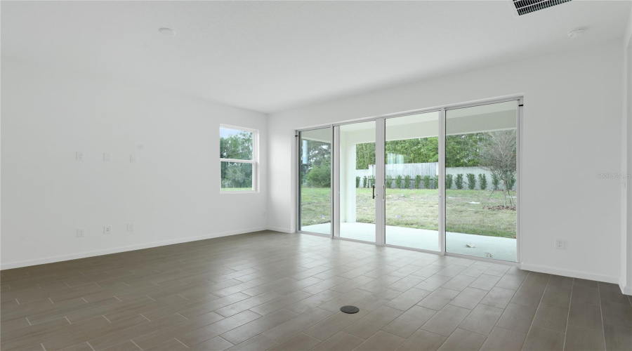 Deland, Florida 32720, 4 Bedroom Bedrooms, ,3 Bathroombathrooms,Residential,For Sale,Carnelian,0,Mfrs5153401