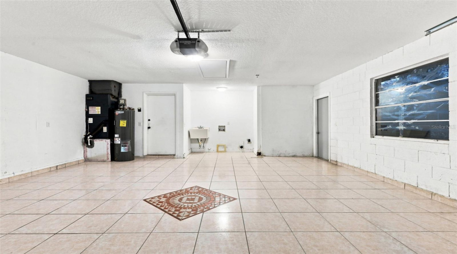 Deltona, Florida 32725, 3 Bedroom Bedrooms, ,2 Bathroombathrooms,Residential,For Sale,De Carlo,0,Mfrv4950861