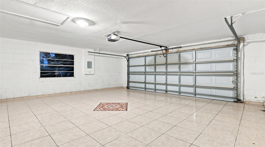 Deltona, Florida 32725, 3 Bedroom Bedrooms, ,2 Bathroombathrooms,Residential,For Sale,De Carlo,0,Mfrv4950861