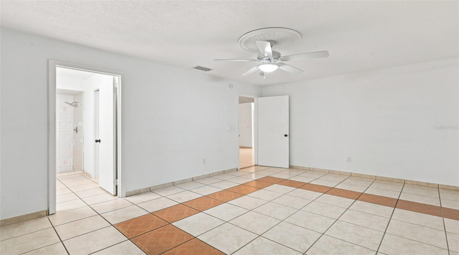 Deltona, Florida 32725, 3 Bedroom Bedrooms, ,2 Bathroombathrooms,Residential,For Sale,De Carlo,0,Mfrv4950861
