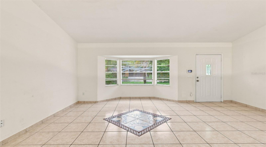 Deltona, Florida 32725, 3 Bedroom Bedrooms, ,2 Bathroombathrooms,Residential,For Sale,De Carlo,0,Mfrv4950861