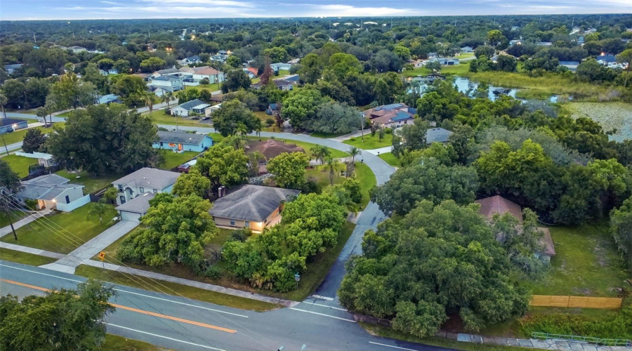 Deltona, Florida 32725, 3 Bedroom Bedrooms, ,2 Bathroombathrooms,Residential,For Sale,De Carlo,0,Mfrv4950861