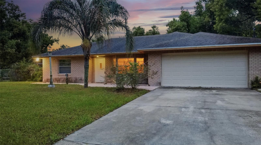 Deltona, Florida 32725, 3 Bedroom Bedrooms, ,2 Bathroombathrooms,Residential,For Sale,De Carlo,0,Mfrv4950861