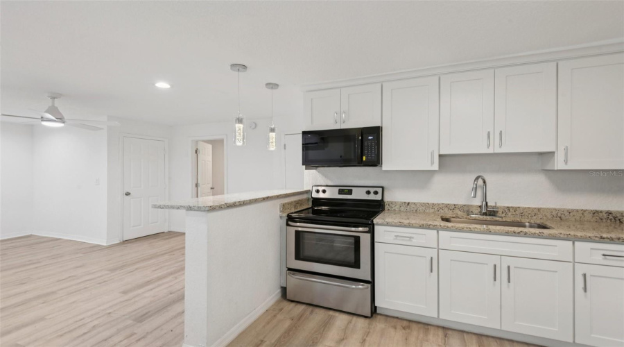 Tampa, Florida 33612, 5 Bedroom Bedrooms, ,2 Bathroombathrooms,Residential,For Sale,Mulberry,0,Mfrtb8413921